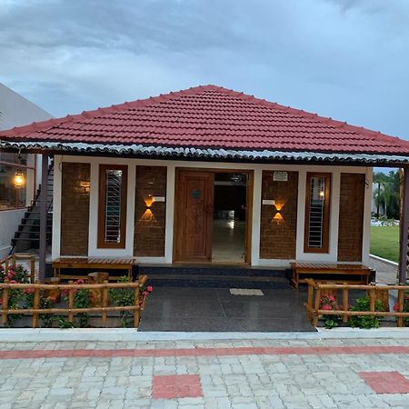 Love Green Resorts Palladam Buitenkant foto