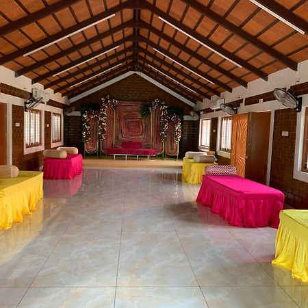 Love Green Resorts Palladam Buitenkant foto